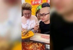 吃瓜娱乐酱祝寿,欢庆寿辰，共祝美好时光